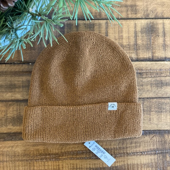 MADEWELL | (Re)sourced Cuffed Beanie - Picture 5 of 5